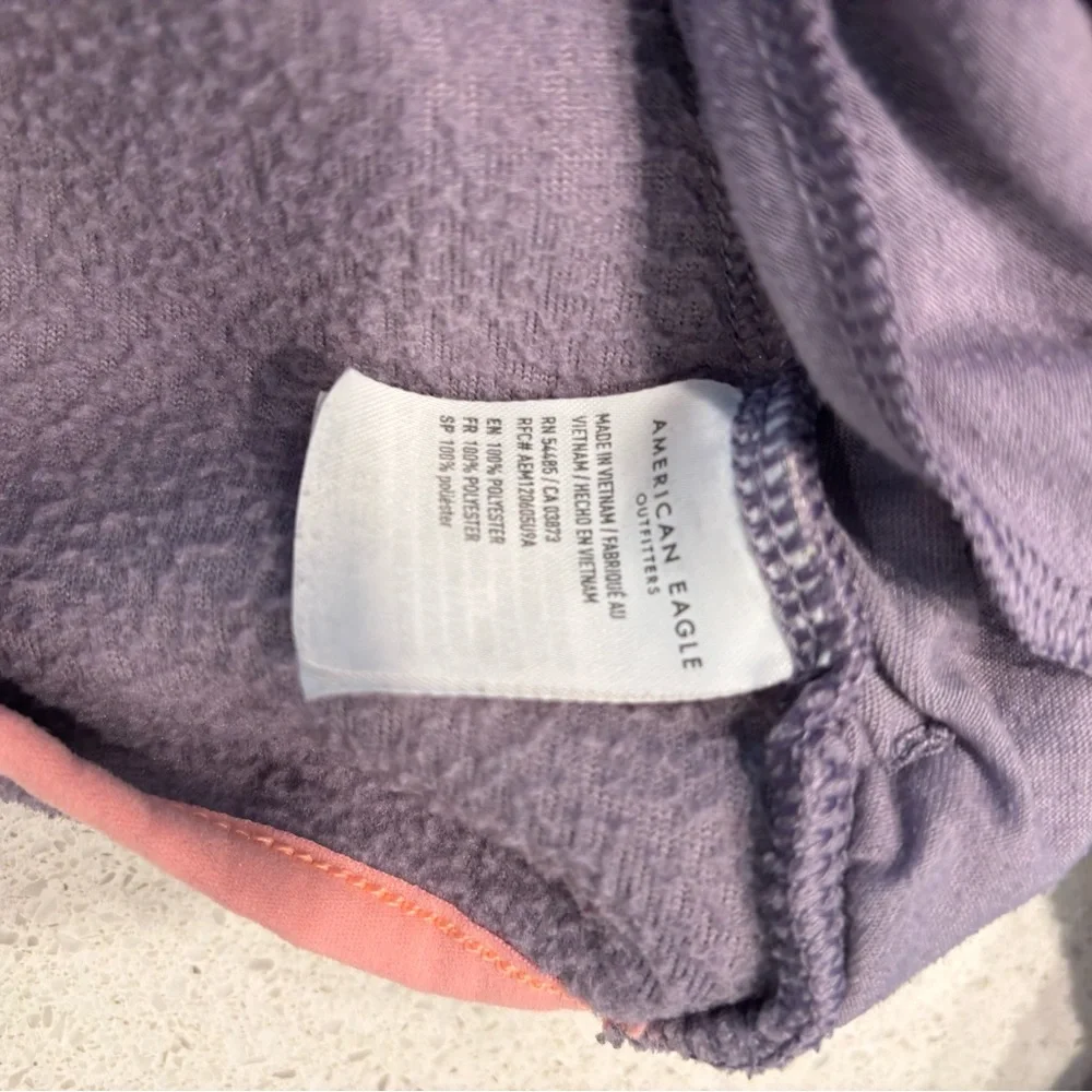 American Eagle Outfitters Light Purple Fleece Pullover, Size S - Picture 5 of 9